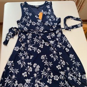 NWT faux wrap dress by 41 Hawthorn, size Large